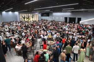 Servidores Públicos de Ubiratã celebram em jantar de confraternização