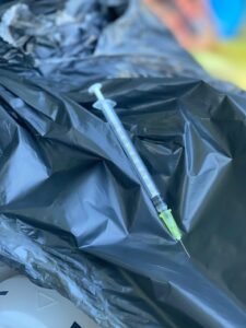 Saúde Pública alerta para os riscos do descarte inadequado de materiais cortantes em Ubiratã